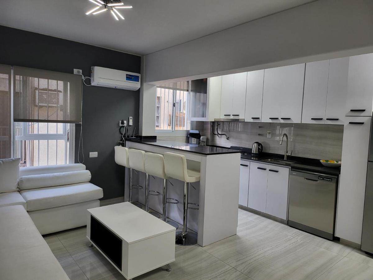 Departamento Centrico, Pasos Peatonal Apartment Mendoza Bagian luar foto
